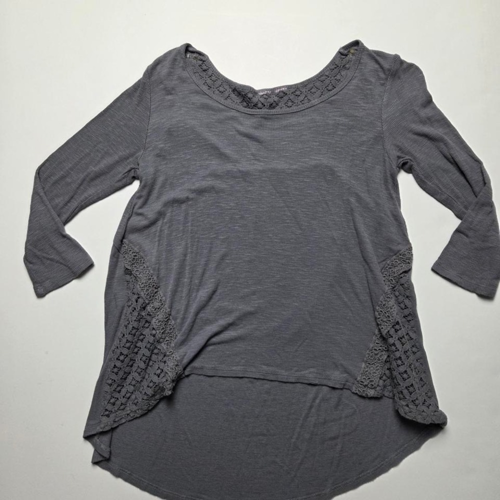 Grey lace trim top with 3/4 sleeves No tags
